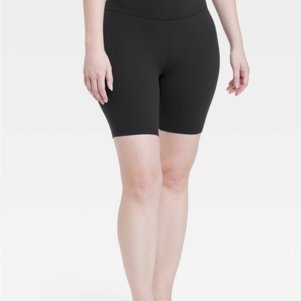 All in Motion Women's Red and Black Bike Shorts 2X - Picture 2 of 4